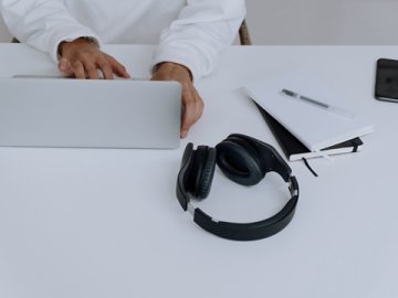 2025年在美國開公司，隱藏費(fèi)用遠(yuǎn)超注冊(cè)費(fèi)